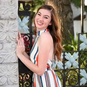 Meet your Posher, Sara